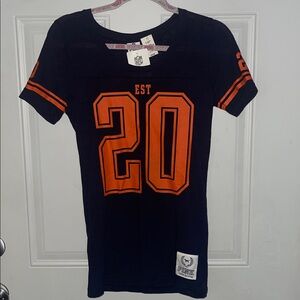 PINK Victoria's Secret NWT NFL Chicago Bears football shake the lake tee small